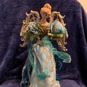 Angel tree topper